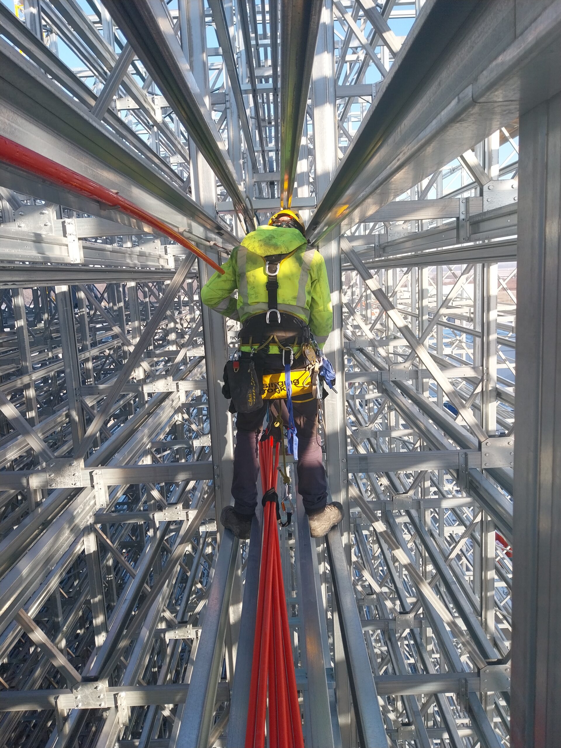 Ugradnja aspiracijskih cijevi u skladištu Podravke, Koprivnica